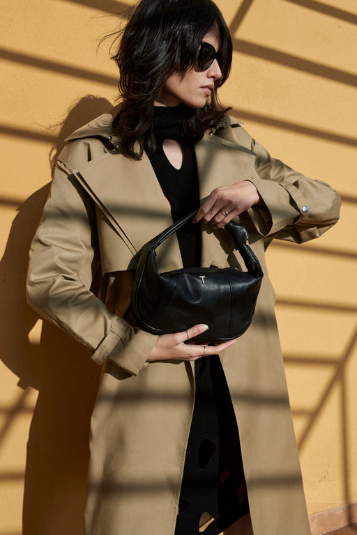 Trendy handbags for autumn 2022 - The Baguette bag
